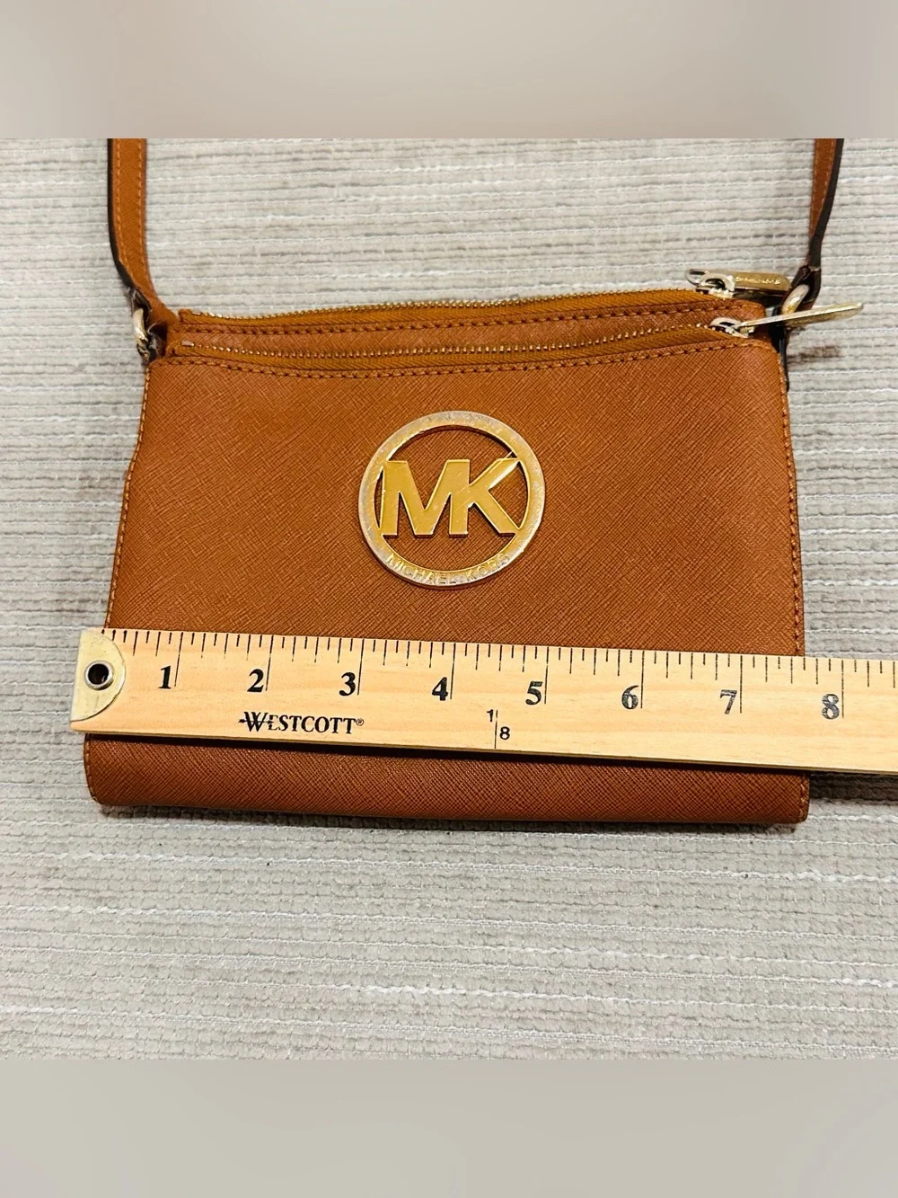 Vintage Michael Kors Brown Leather Gold‎ Hardware Cross Body Bag Classis Cute